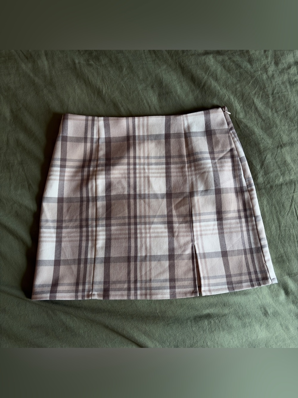 Forever 21 Plaid Mini Skirt in Taupe and Cream